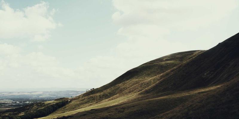 霍普吉利斯与远程办公健康：用日式禅意打造家庭沉浸式健身冥想空间，实现身心平衡的绿色生活